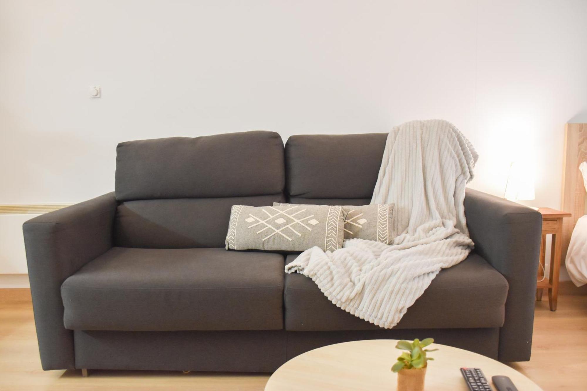 פאס דה לה קאסה La Neu Studio Neuf Pour 4 Pax En Centre Ville מראה חיצוני תמונה
