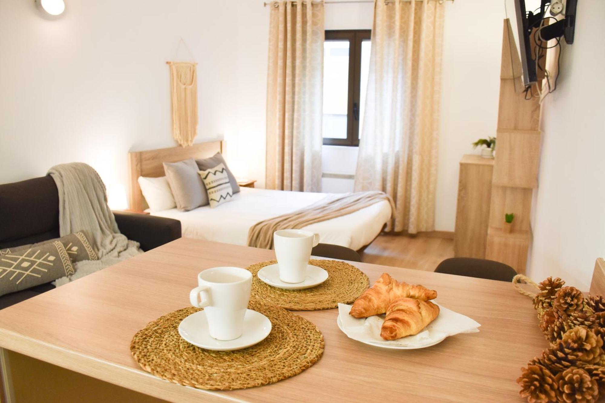 פאס דה לה קאסה La Neu Studio Neuf Pour 4 Pax En Centre Ville מראה חיצוני תמונה